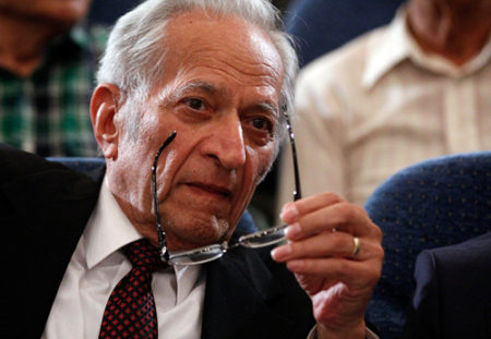 Khodadoust, Iranian world renowned ophthalmologist, passed away at 82