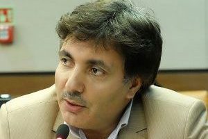 استاد دانشگاه تربیت مدرس عنوان کرد:«عدم تعادل در اطلاع‌گرایی»، عارضه گریبانگیر شهروندان در عصر کرونا/خطر بی‌اعتمادی به «مراکز تولید و نشر اطلاعات» جدی است!