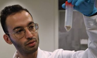 دستاورد محقق ایرانی در زمینه تولید پلاستیک تجزیه پذیر به کمک باکتری های فاضلاب