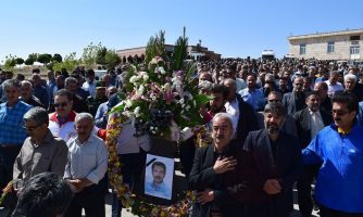 با اعلام عزای عمومی در بیجار؛ پیکر فیزیکدان فقید دانشگاه کردستان در زادگاهش به خاک سپرده شد