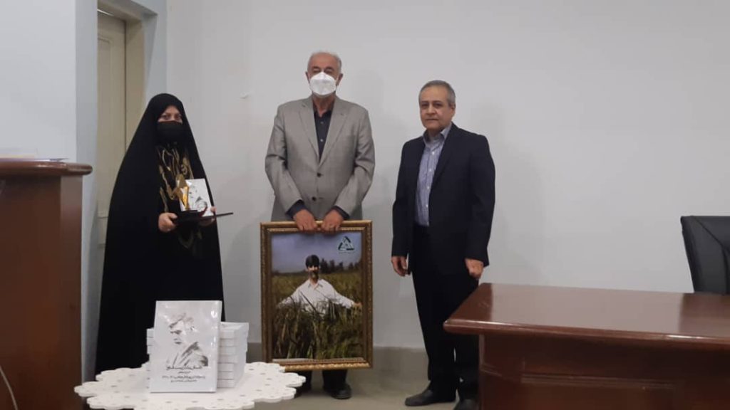 آیین تقدیر از دکتر قره‌یاضی به عنوان چهره تاثیرگذار زراعت و اصلاح نباتات ایران برگزار شد